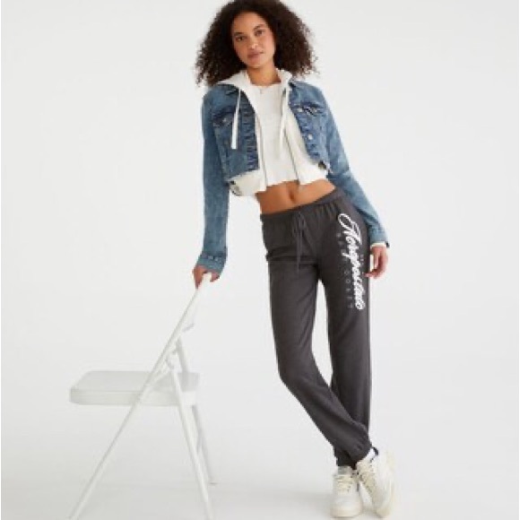 Aeropostale Pants - Aeropostale East Coast jogger sweatpants in a dark grey color